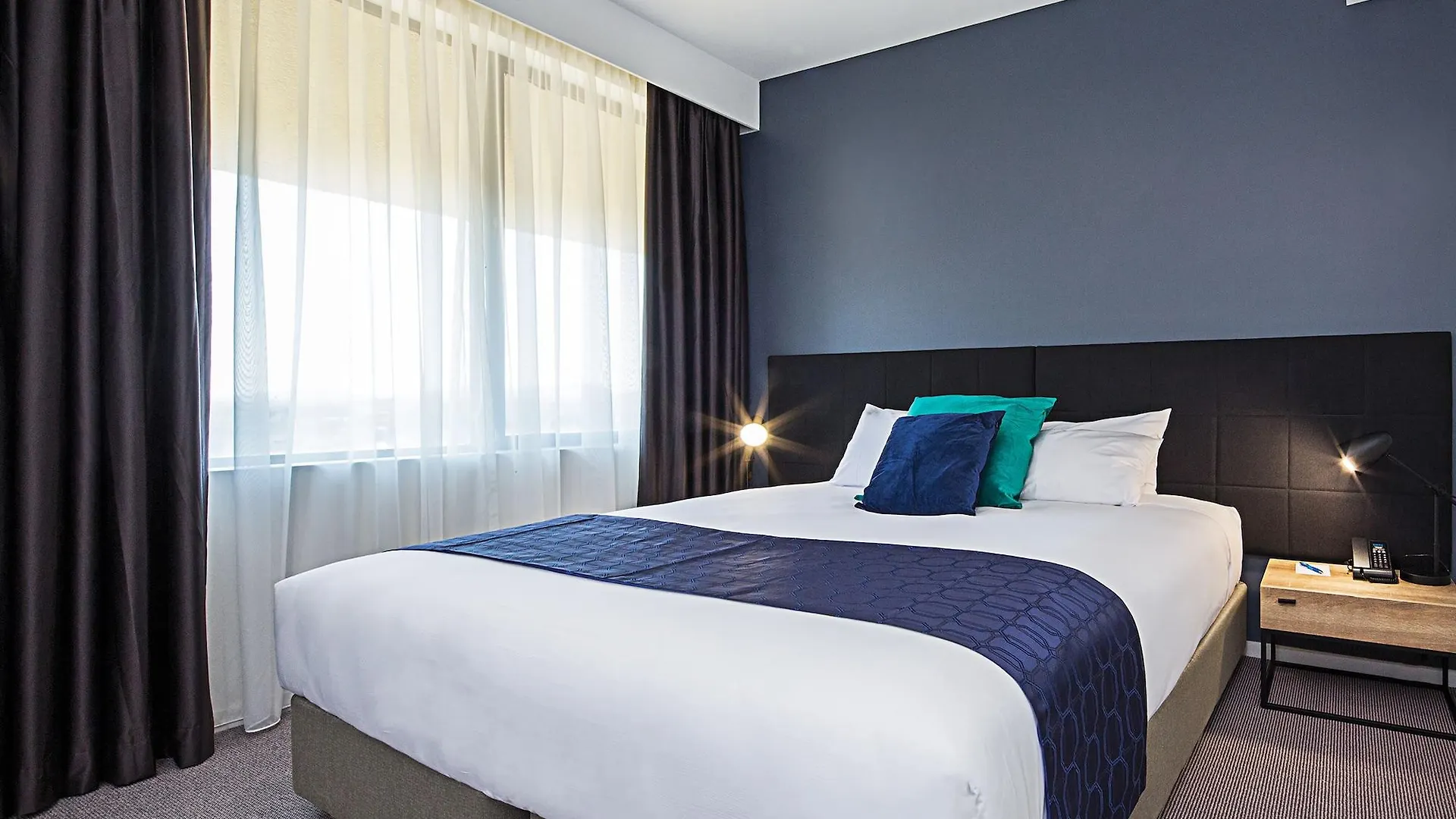 Mantra Macarthur Hotel Canberra