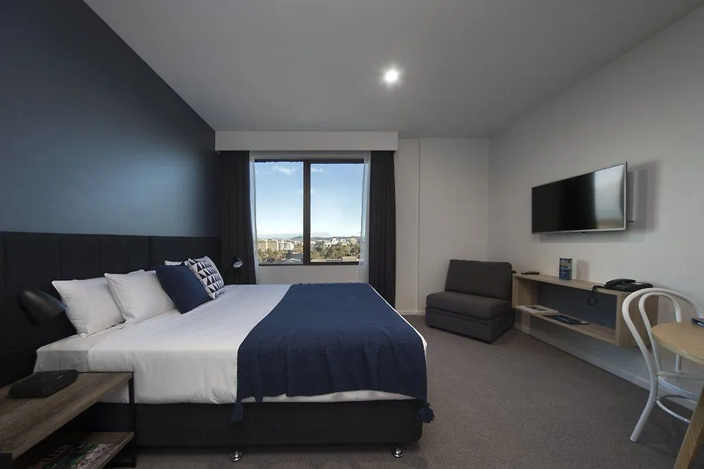 Mantra Macarthur Hotel Canberra